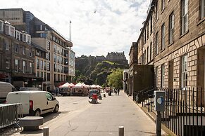 JOIVY Perfect Location! - Stylish & Cosy Rose St Apt