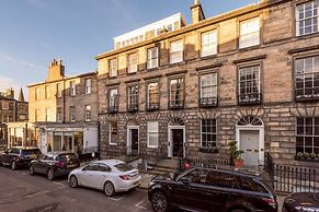 JOIVY Super Central Luxury Edinburgh Apartment