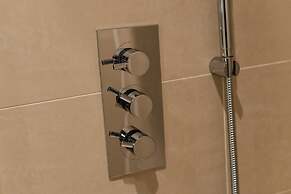 JOIVY Super Central Luxury Edinburgh Apartment