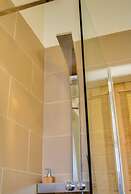 JOIVY Fabulous Ground-floor 3-bedroom Near Old Town