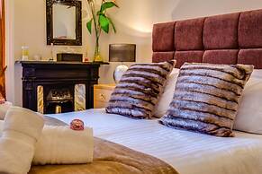 JOIVY Fabulous Ground-floor 3-bedroom Near Old Town