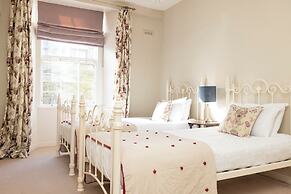 JOIVY Stylish Heart of Edinburgh Gem