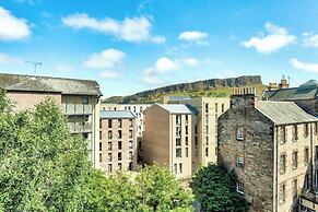 JOIVY Famous St. Mary's Street Old Town Apartment