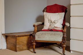 JOIVY Doune Terrace Apartment: Edinburgh New Town Prime Location