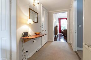 JOIVY Doune Terrace Apartment: Edinburgh New Town Prime Location