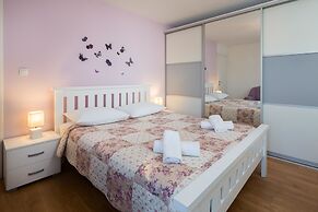 Stunning Villa Sofia With Heated Pool IN Split Hinterland