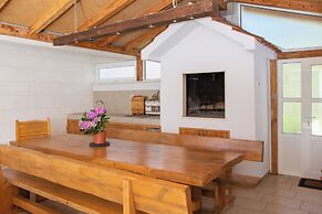Stunning Villa Sofia With Heated Pool IN Split Hinterland