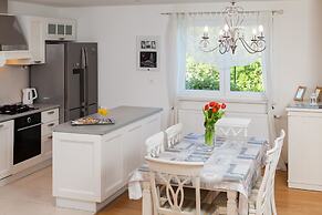 Stunning Villa Sofia With Heated Pool IN Split Hinterland