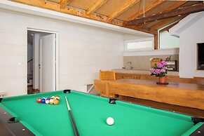 Stunning Villa Sofia With Heated Pool IN Split Hinterland