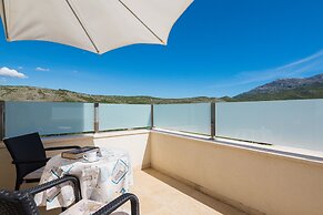 Stunning Villa Sofia With Heated Pool IN Split Hinterland
