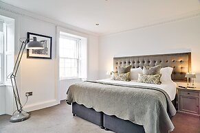JOIVY Luxury George Street Apartments: Castle Suite