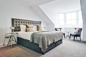JOIVY Luxury George Street Apartments: Castle Suite