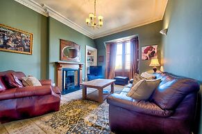 JOIVY Old Town 1-bed Apartment With Stunning Views