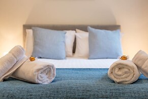 JOIVY Spacious 2 Bed Apt in Ideal City Centre Location