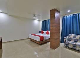 Hotel Kuber by Sky Stays