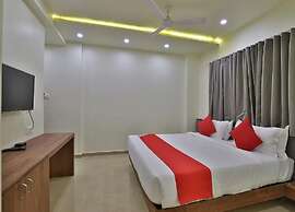 Hotel Kuber by Sky Stays