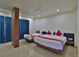 Hotel Kuber by Sky Stays