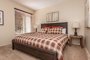 Silver Bear 19 with Covered Parking, Walk to Canyon Lodge by RedAwning