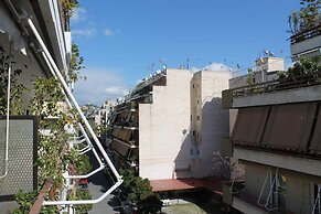 Spacy stay Central Athinian Apartment