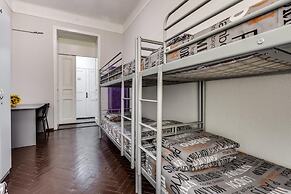 Mister Econom Hotel - Hostel