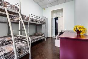 Mister Econom Hotel - Hostel