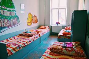 Mister Econom Hotel - Hostel