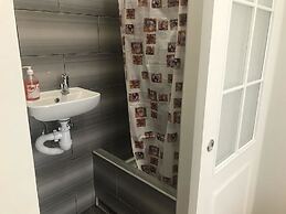 Mister Econom Hotel - Hostel
