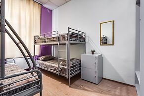 Mister Econom Hotel - Hostel