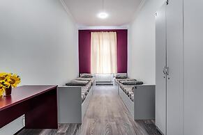 Mister Econom Hotel - Hostel