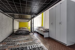 Mister Econom Hotel - Hostel