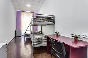 Mister Econom Hotel - Hostel