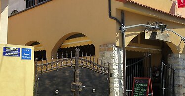 Mimoza Old Town Pula Apartments