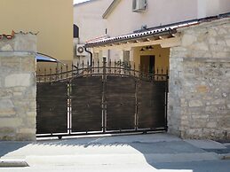 Mimoza Old Town Pula Apartments