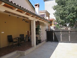 Mimoza Old Town Pula Apartments