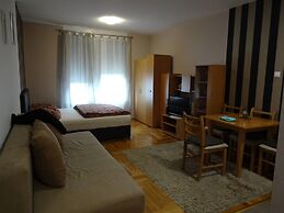 Apolon Centar Apartment
