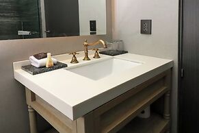 Quartz Hotel & SPA