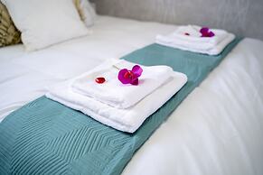 YalaRent SeaView 3BR APT - Families only