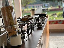 WOWSTAYZ Pachmarhi Foothill Cottages