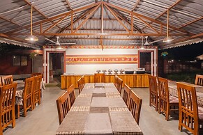 WOW STAYZ2 Pachmarhi Foothill Cottages