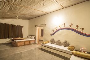 WOW STAYZ2 Pachmarhi Foothill Cottages