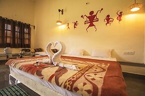 WOW STAYZ2 Pachmarhi Foothill Cottages