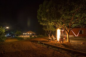 WOW STAYZ2 Pachmarhi Foothill Cottages