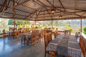 WOW STAYZ2 Pachmarhi Foothill Cottages