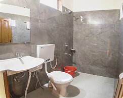 WOW STAYZ2 Pachmarhi Foothill Cottages