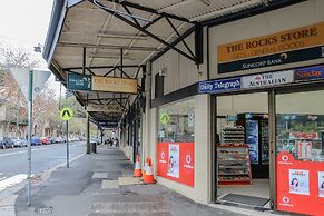 Waterview Terrace in Historic Rocks