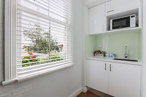 Waterview Terrace in Historic Rocks