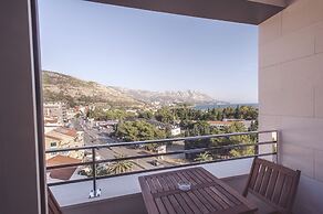 Sky View Luxury Apartments