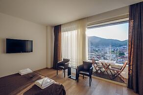 Sky View Luxury Apartments