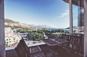 Sky View Luxury Apartments