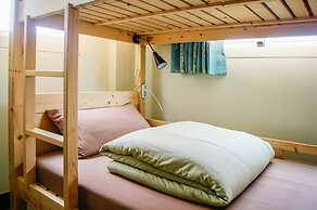 Happy Tree Hostel